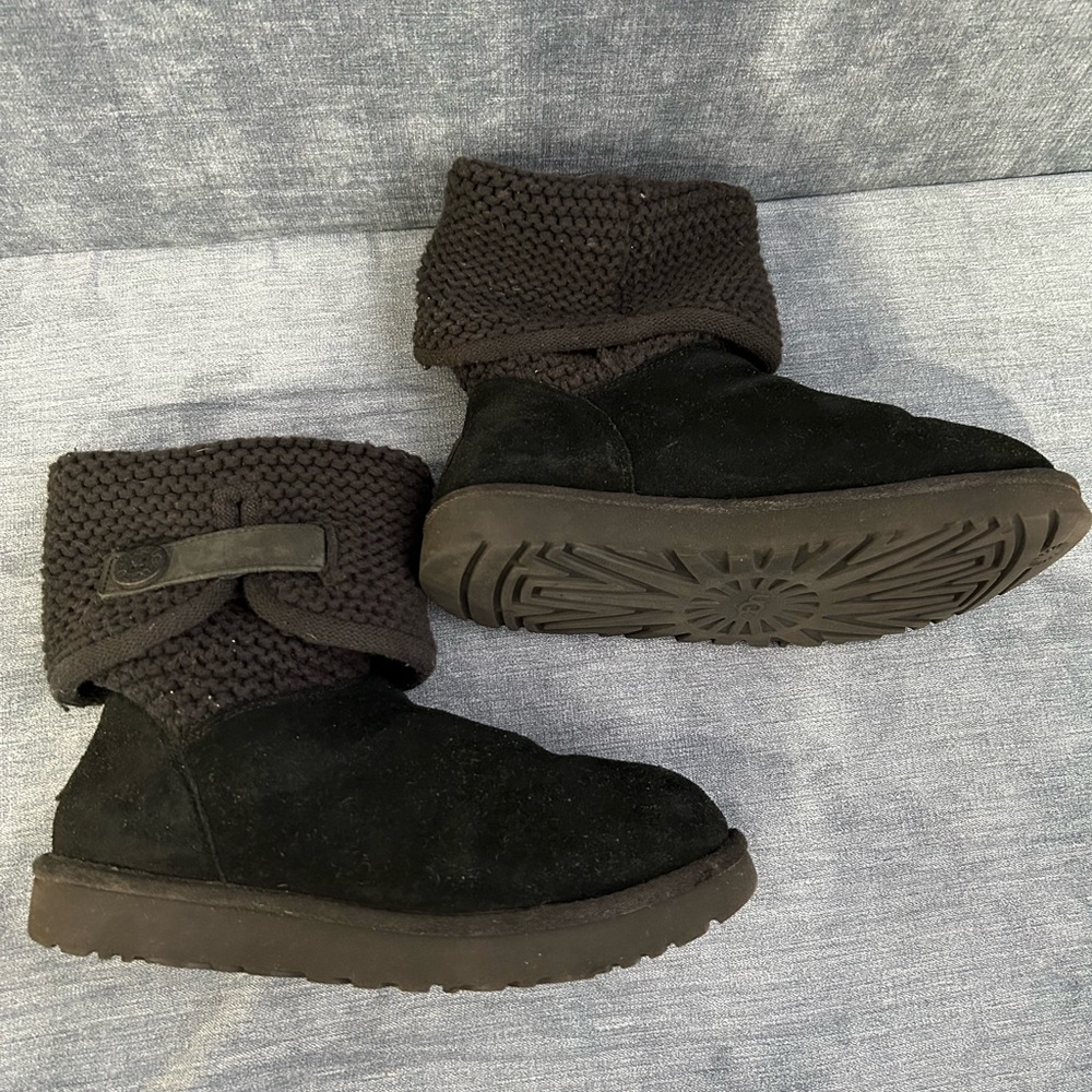 UGG Shaina Sweater Cuff Bootie